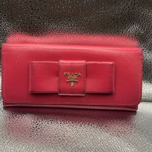 Prada Bow Front Logo Continental Long Wallet Hot Pink Leather Preppy Barbiecore